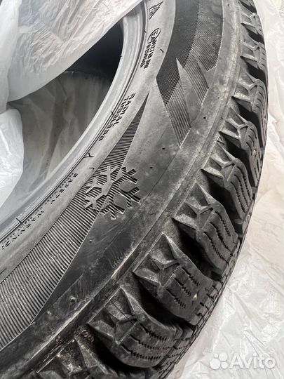 Roadstone Winguard 215/55 R17