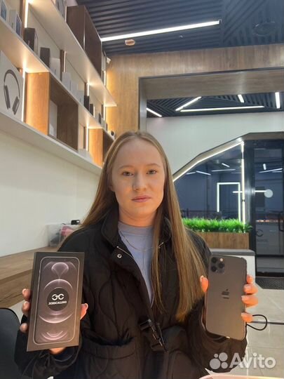iPhone 15 Pro, 256 ГБ