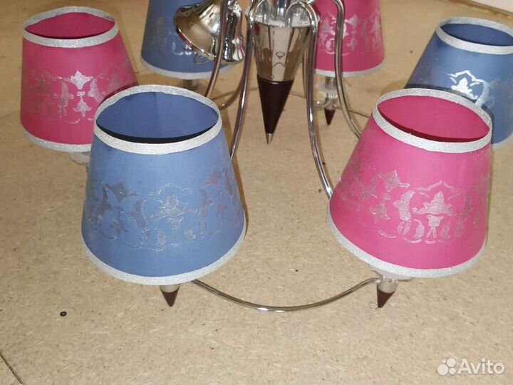 Люстра потолочная и два настенных бра