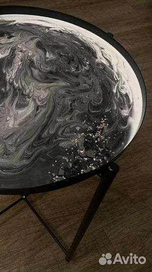 Столик журнальный, декор из эпоксидной смолой