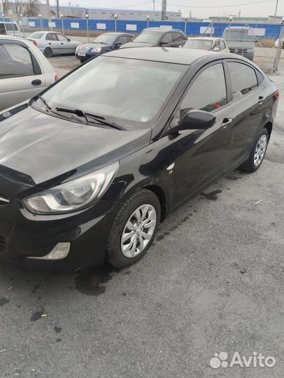 В разборе Хендай Солярис 1 Hyundai Solaris