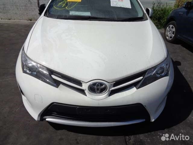 Разбор на запчасти Toyota Auris E18 2012