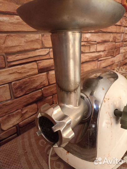 Мясорубка электрическая