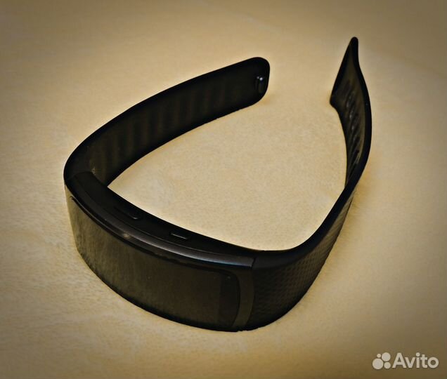 Фитнес-браслет samsung Gear Fit2