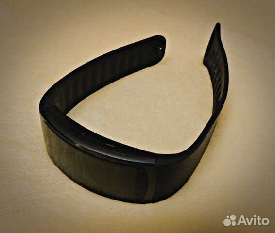 Фитнес-браслет samsung Gear Fit2