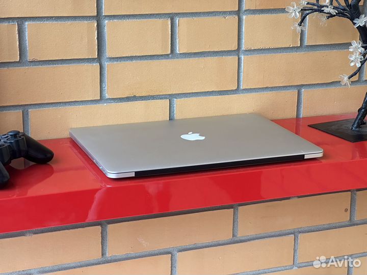 Отличный MacBook Pro 15 16GB Retina