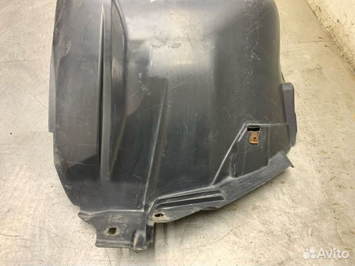 Защита крыла пластмассовая (подкрылок) передняя