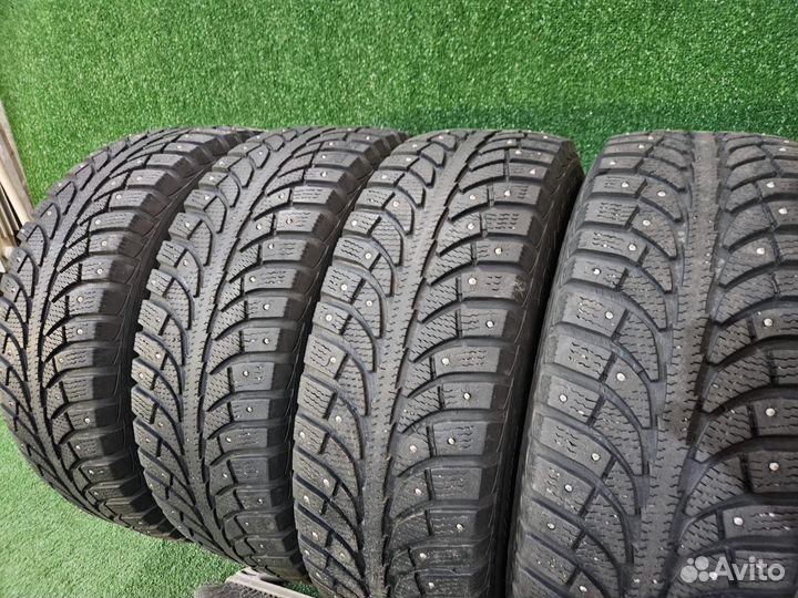 GT Radial Champiro IcePro 215/65 R16