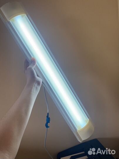 Настольная лампа