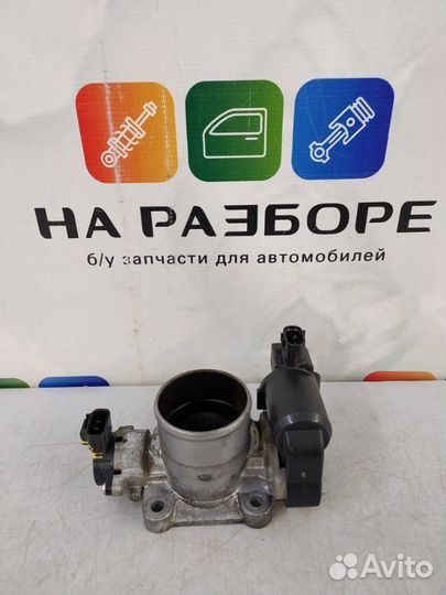 Дроссельная заслонка правая Toyota Land Cruiser