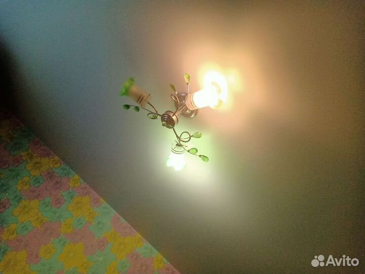 Люстра на 3 лампочки