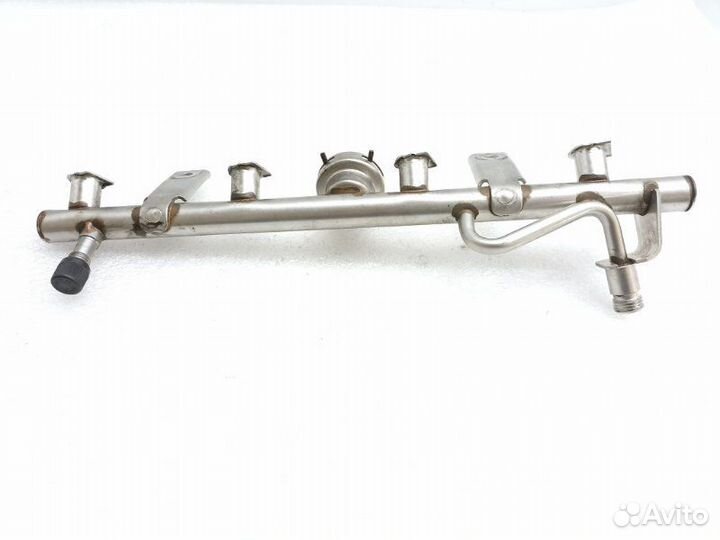 Топливная рейка (рампа) Mercedes-Benz C-Class S203