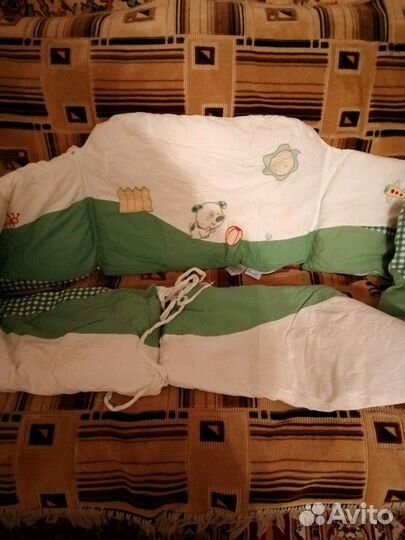 Мягкие бортики для детской кроватки