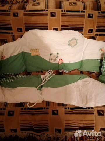 Мягкие бортики для детской кроватки
