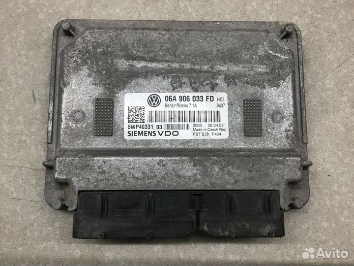 Блок управления двигателем Skoda Octavia (A5 1Z) 2