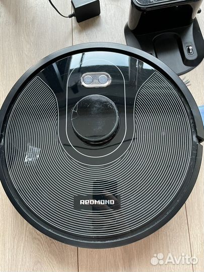 Робот пылесос redmond rv-r670s
