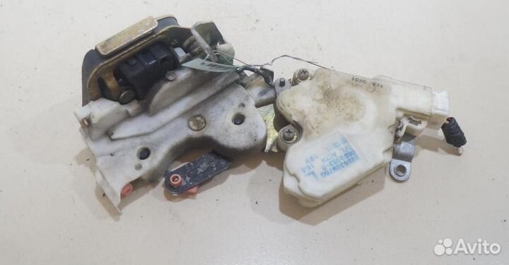 Активатор замка двери Nissan Tino