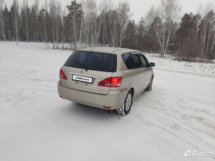 Toyota Ipsum 2.4 AT, 2001, 250 000 км