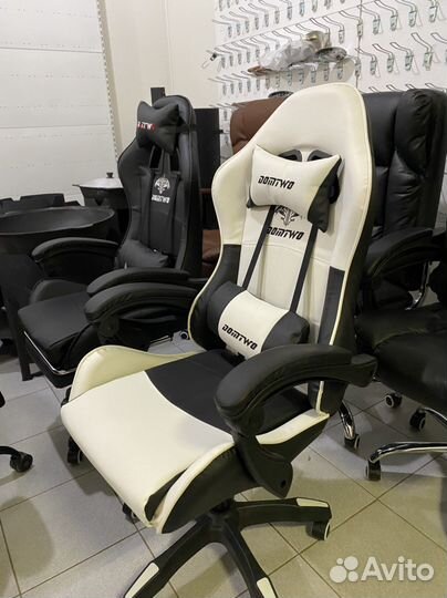 Компьютерное офисное кресло