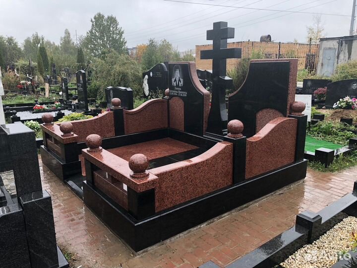 Гранитные памятники