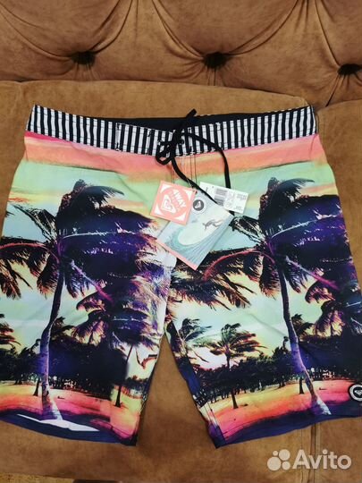 Женские шорты для сёрфинга фирмы Roxy