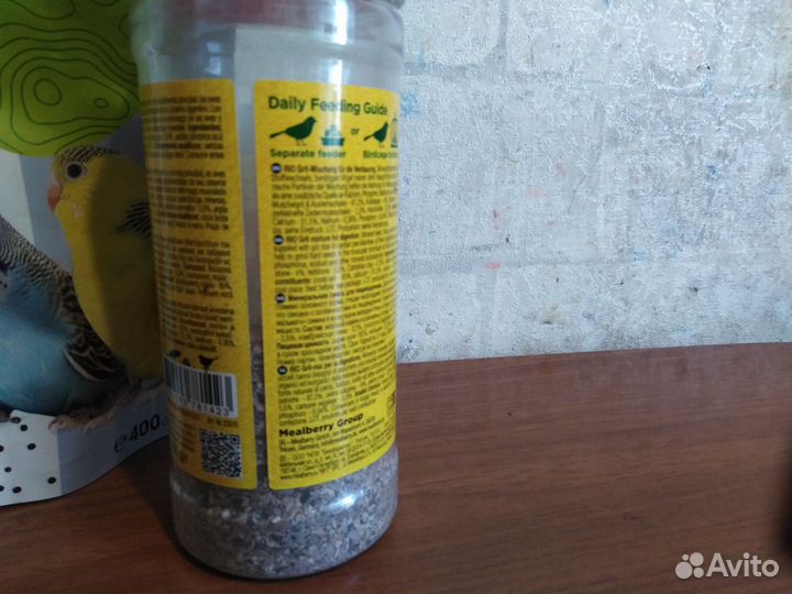 Корм и лакомство для волнистых попугаев