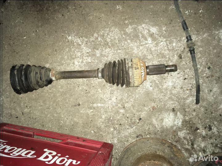 Полуось левая Ford Mondeo Форд Мондео