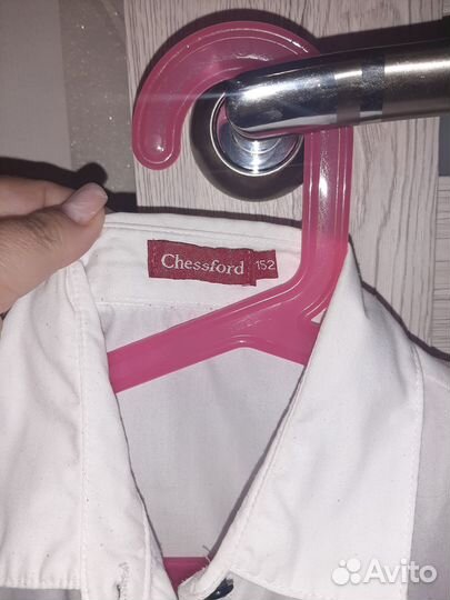 Школьные блузки и юбка