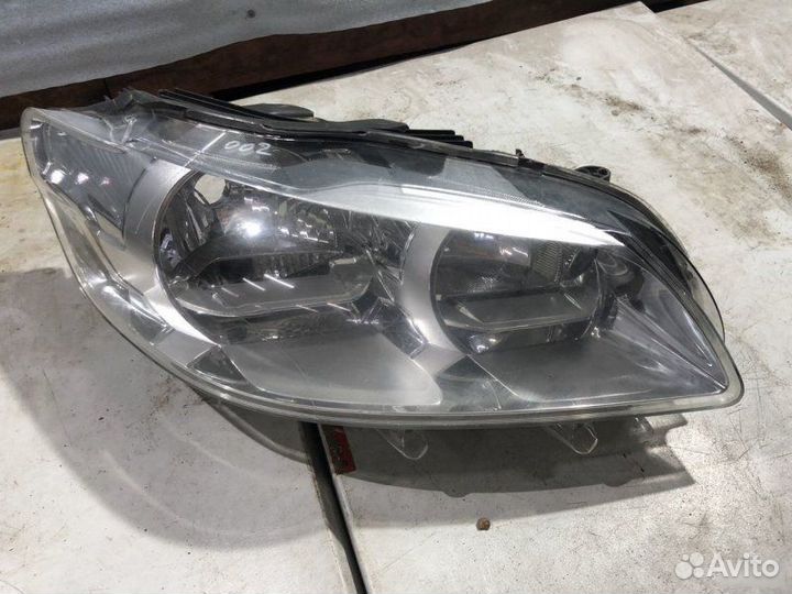 Фара правая Peugeot 301