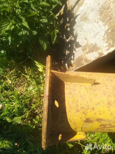 Бкм 317 Гидроцелиндр подъёма стрелы