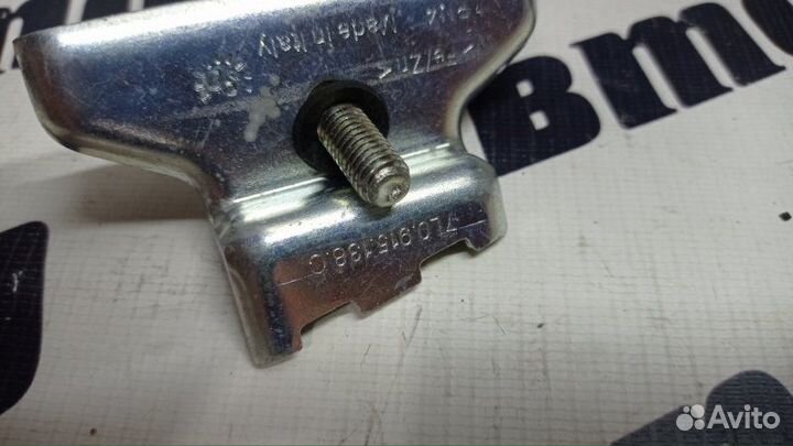 Крепление аккумулятора Volkswagen Touareg 7LA BMV