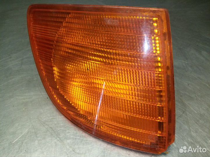 Поворотник передний правый Mercedes-Benz Vito W638