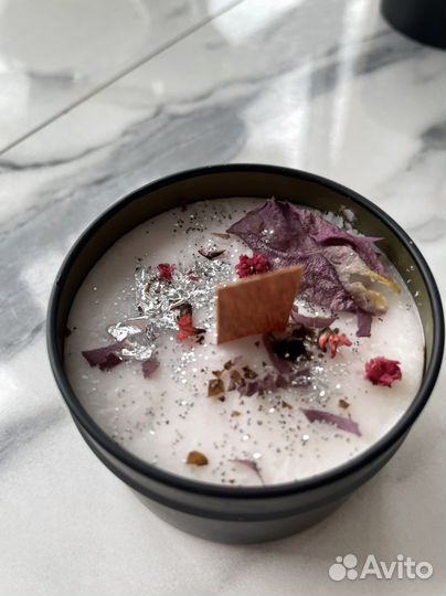 Свеча с деревянным фитилем