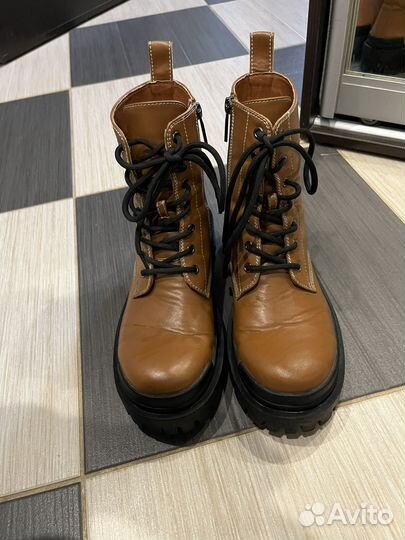 Ботинки женские