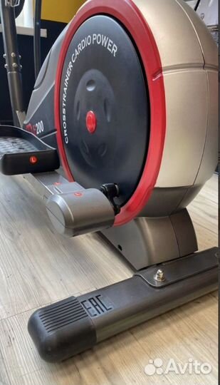 Эллиптический тренажер CardioPower E238