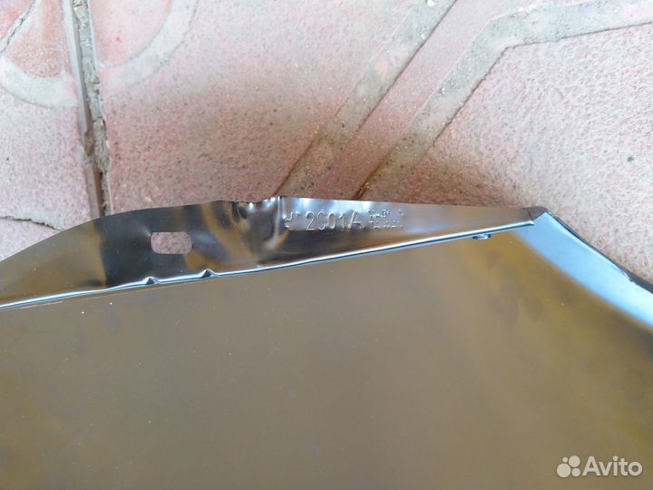 Крыло переднее левое Mercedes CLK W208