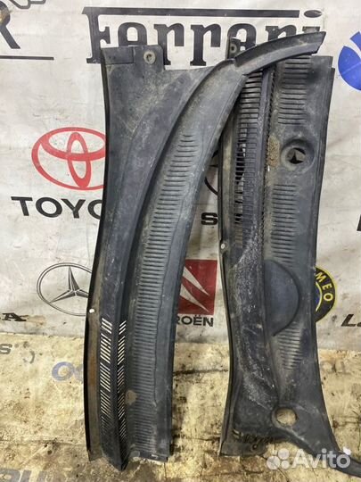 Решетка стеклооч. (планка под лобовое Chevrolet