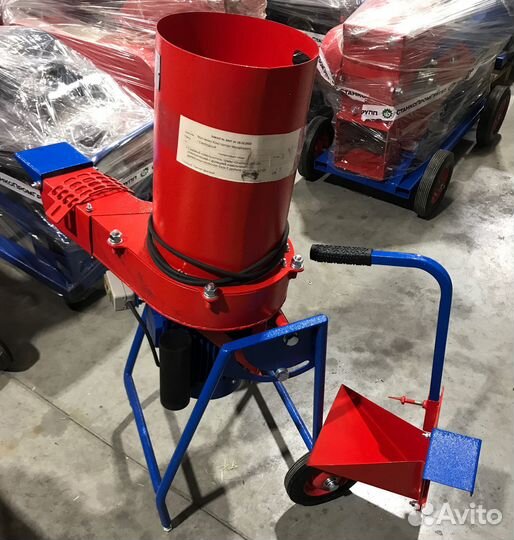 Измельчитель травы и веток 2в1 утр-785