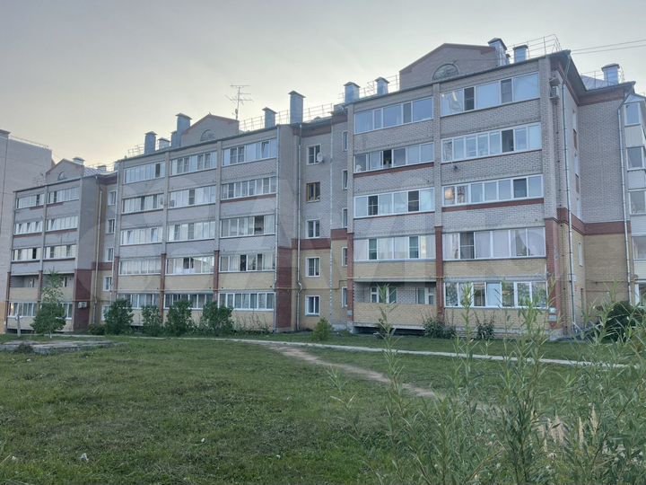 3-к. квартира, 57 м², 1/5 эт.