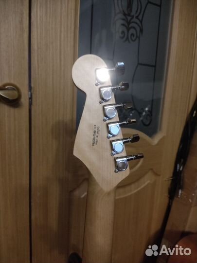 Электрогитара Fender Squire Stratocaster /обмен