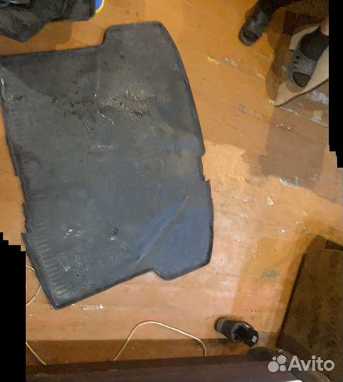 Полик на чери