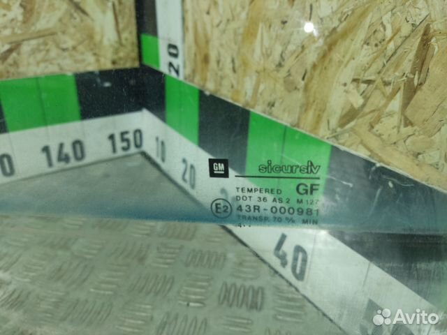 Стекло двери задней левой Opel Omega B