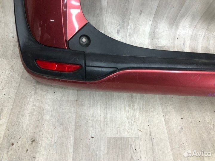 Бампер зад. toyota sienta