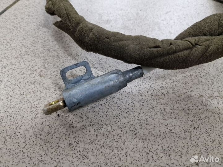 Трос блокировки АКПП 4D1713575A на Audi A8 D2, S8