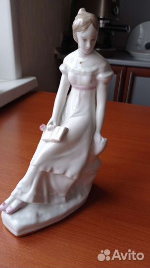 Фарфоровые статуэтки лфз