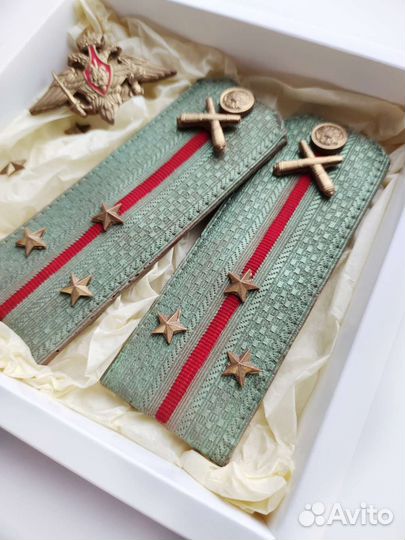 Погоны из шоколада