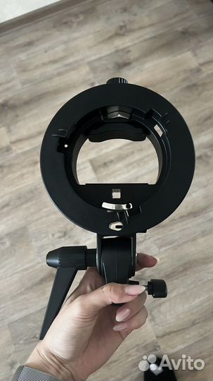 Крепление для вспышки Godox S1