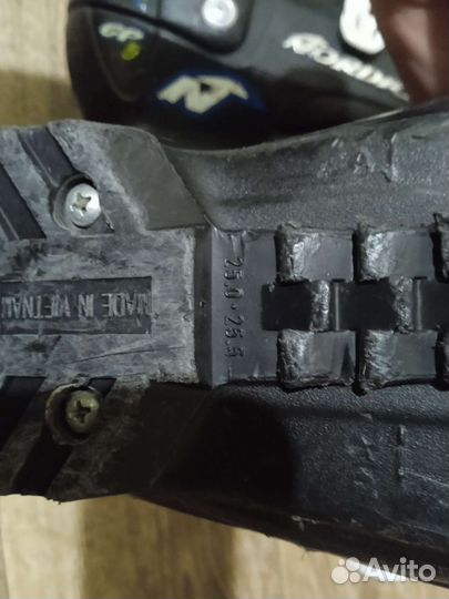 Горнолыжные ботинки детские