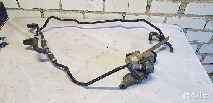 Bentley Continental GT Насос вакуумный тормозной