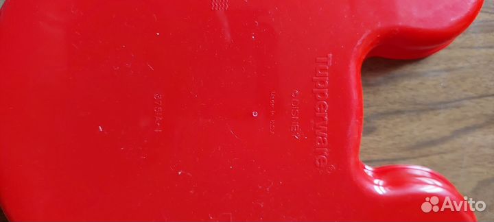 Тарелка с ложкой фирмы Tupperware